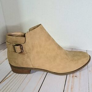 St. John's Bay Reeves Sand Ankle Boots